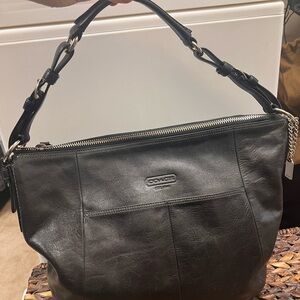 Coach leather shoulder bag
